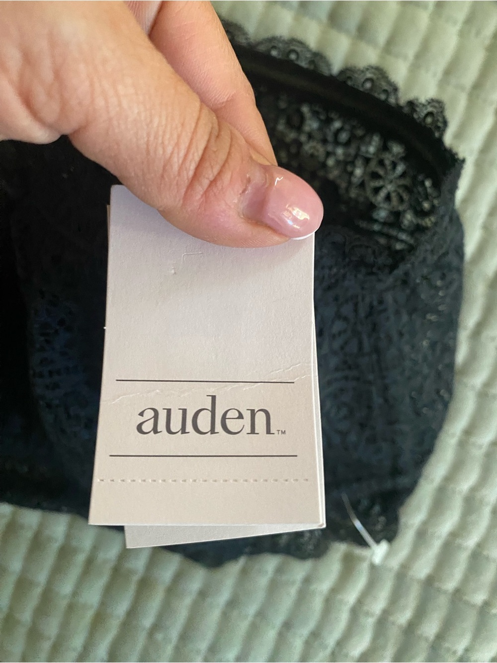 Auden Black Lace Bandeau with White Lightweight Shirt - Picture 5 of 6